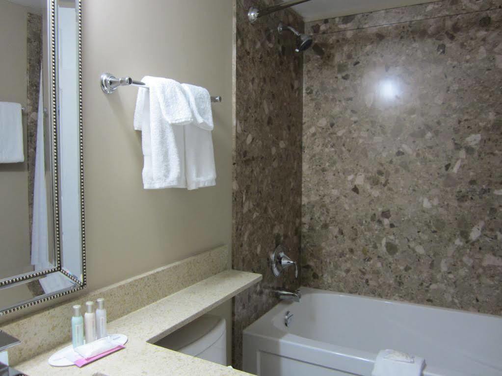 Western George Downtown Hotel 3*