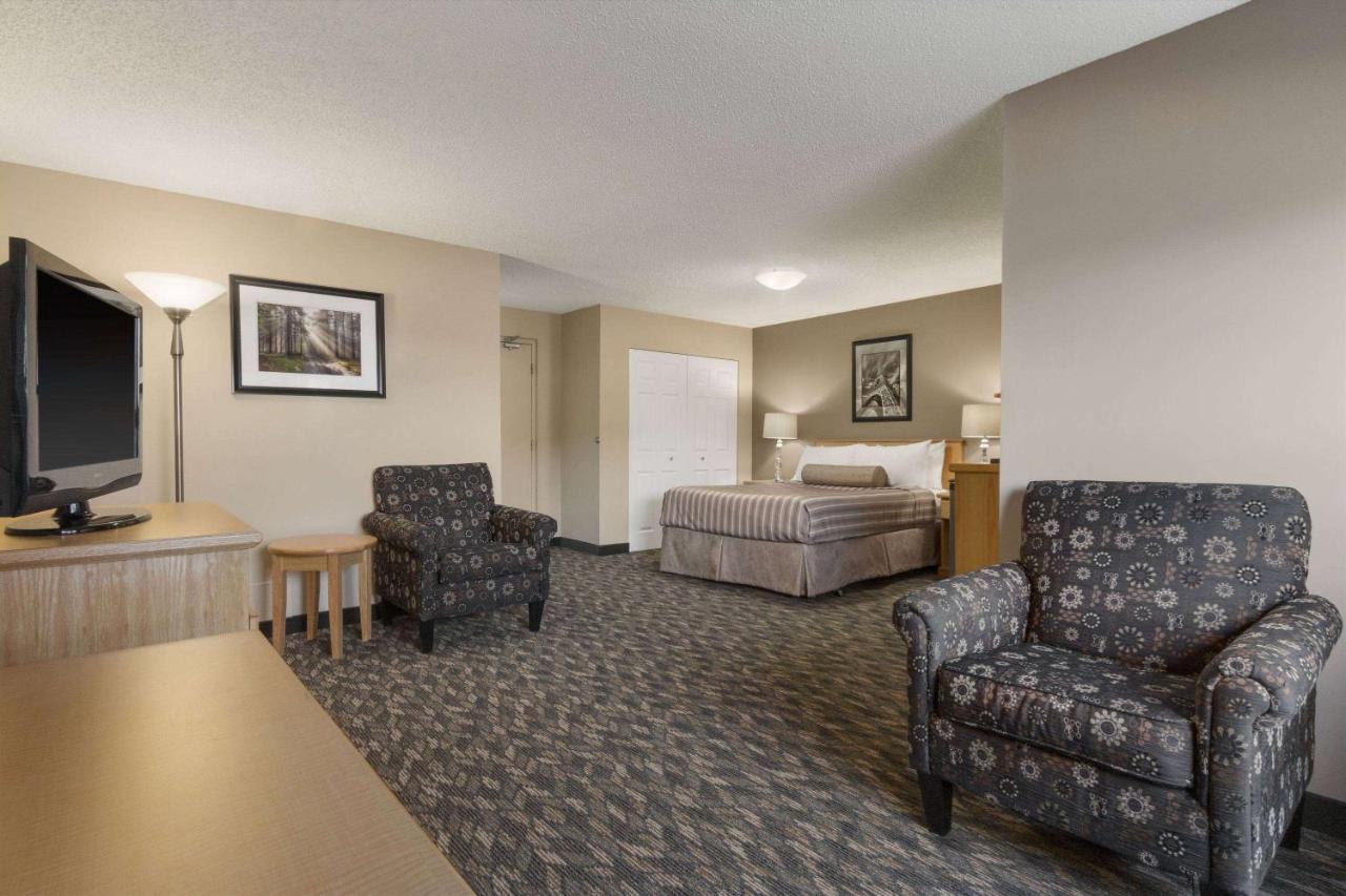 Western George Downtown Hotel